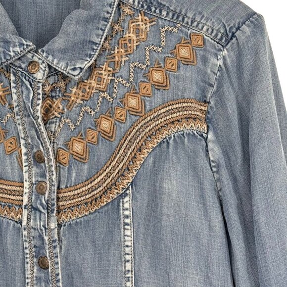 Reba Denim Embroidered Western Shirt Dress size Medium Tencel Snap Button - Picture 8 of 12